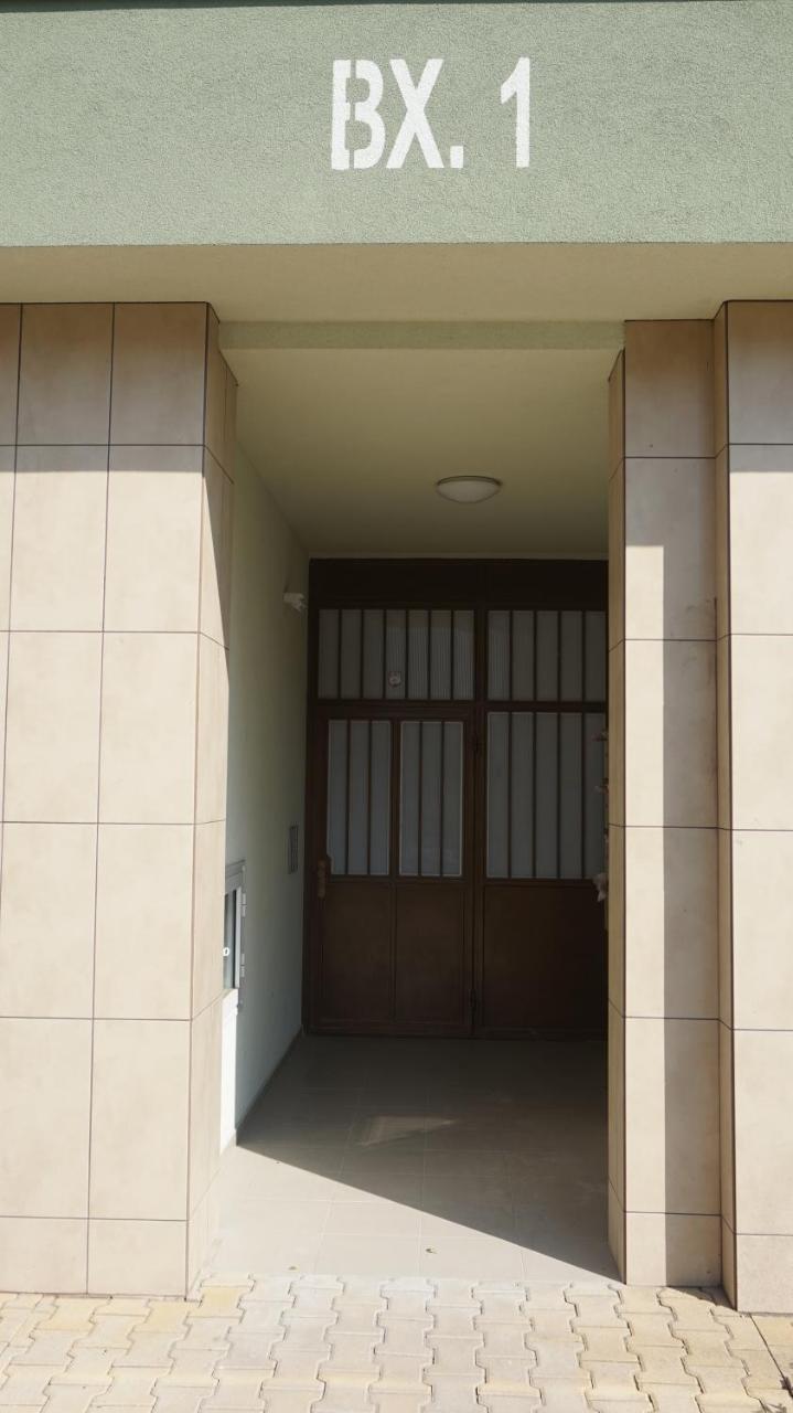 Bright, Comfortable And Cozy Apartment Burgas Bagian luar foto