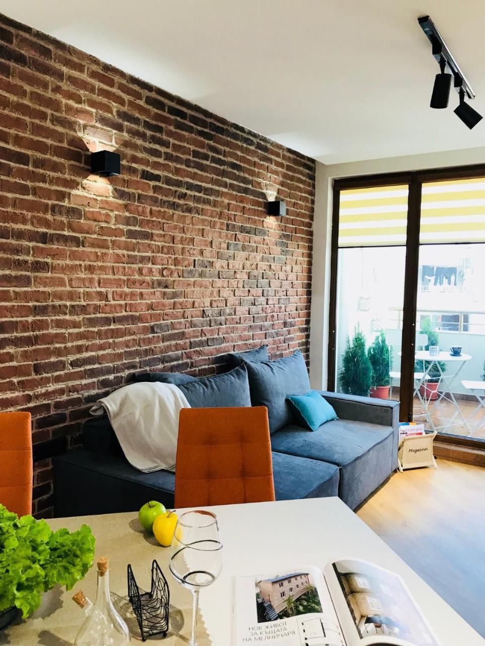Bright, Comfortable And Cozy Apartment Burgas Bagian luar foto