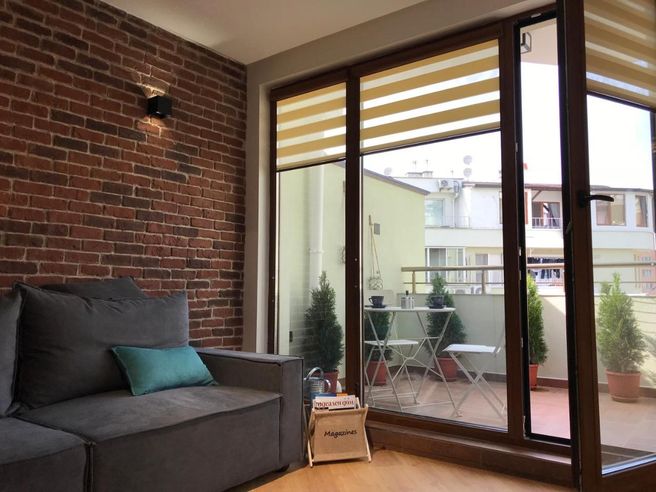 Bright, Comfortable And Cozy Apartment Burgas Bagian luar foto