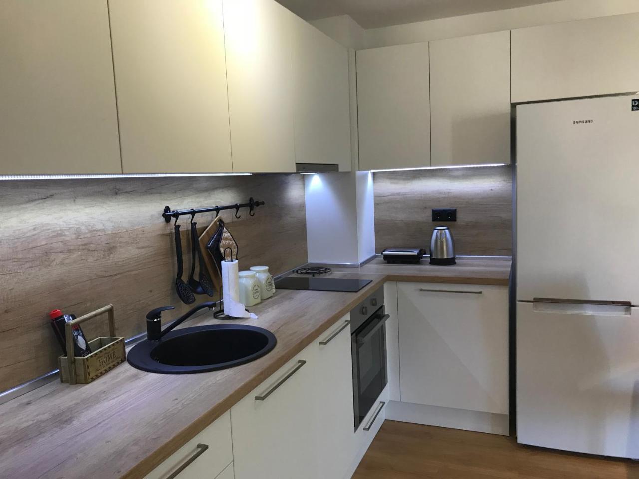 Bright, Comfortable And Cozy Apartment Burgas Bagian luar foto